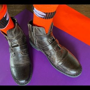 International Concepts leather